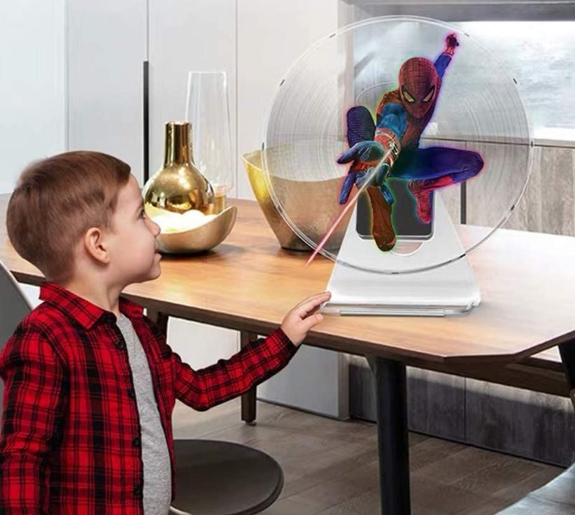 Holographic fan display